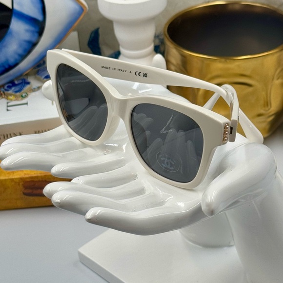 🆕 CHANEL 🧿 NWOT 5482-H Square Acetate Pearl CC Square Sunglasses, White - Picture 13 of 16